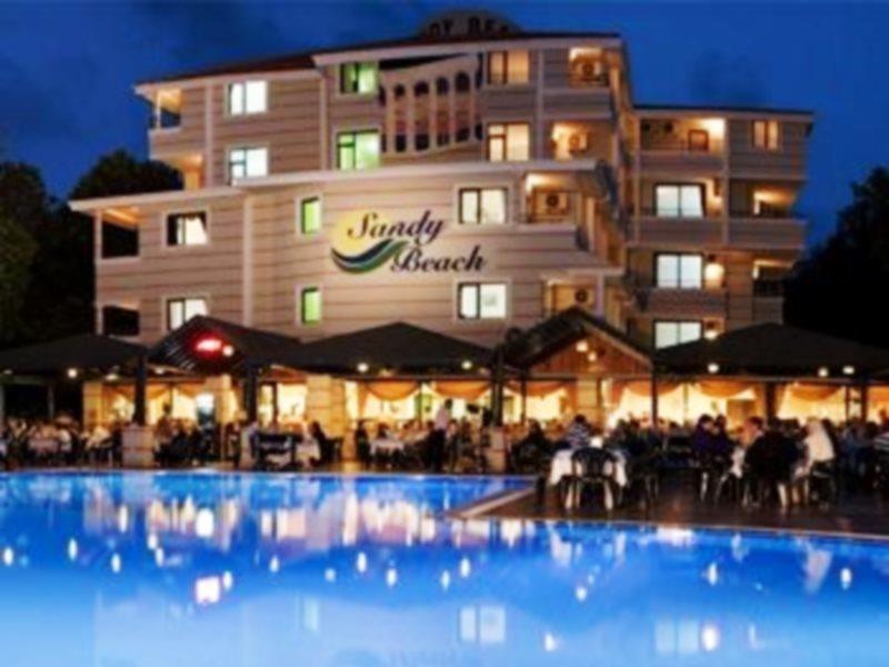 Sandy Beach Hotel Side Exterior photo