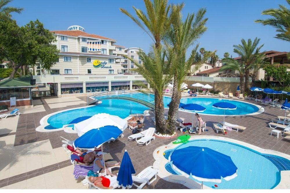 Sandy Beach Hotel Side Exterior photo